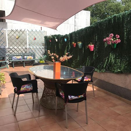 Apartamento Con Amplia Terraza Cerca Del Hospital Clinico Сантяго де Компостела Екстериор снимка